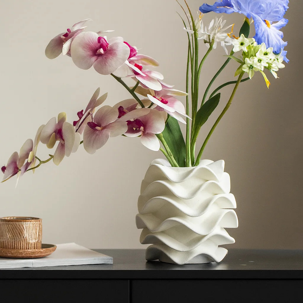 Wavy Sculptural Ceramic Vase | Modern Ribbon Vase for Minimalist & Avant-Garde Decor