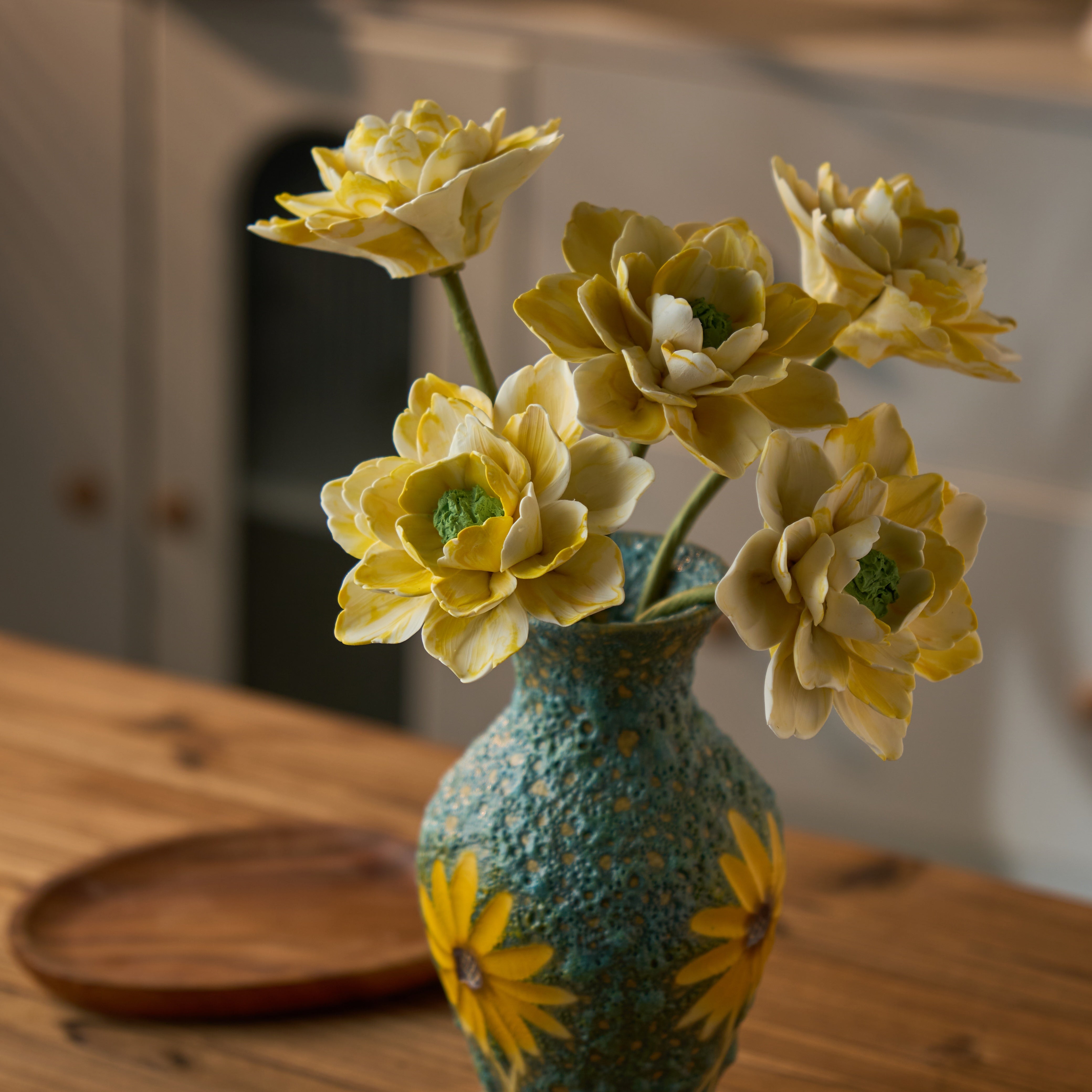 "The Peony Bloom Aroma" Set | Handcrafted Ceramic Peony Diffusers in Vase