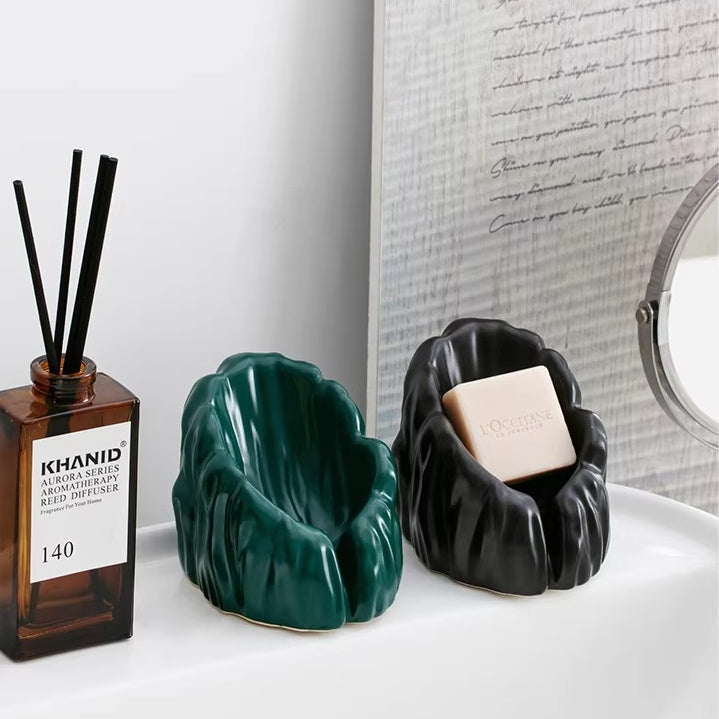 Porte-savon sculptural en céramique crag | Plateau drainant vertical par gravité