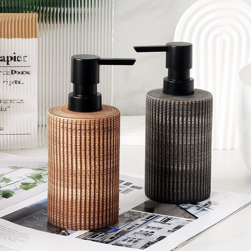 Pompe à savon cylindrique moderne | Céramique texturée côtelée