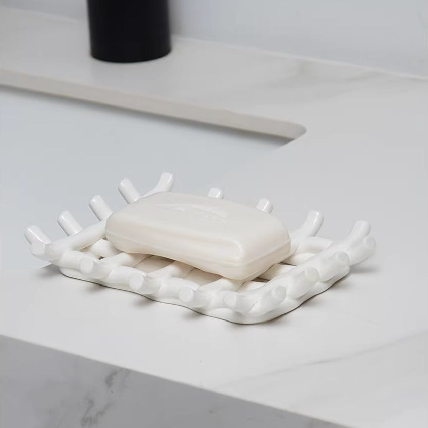 Organischer Ast Keramik Seifenschale | Skulpturales selbstablaufendes Tablett