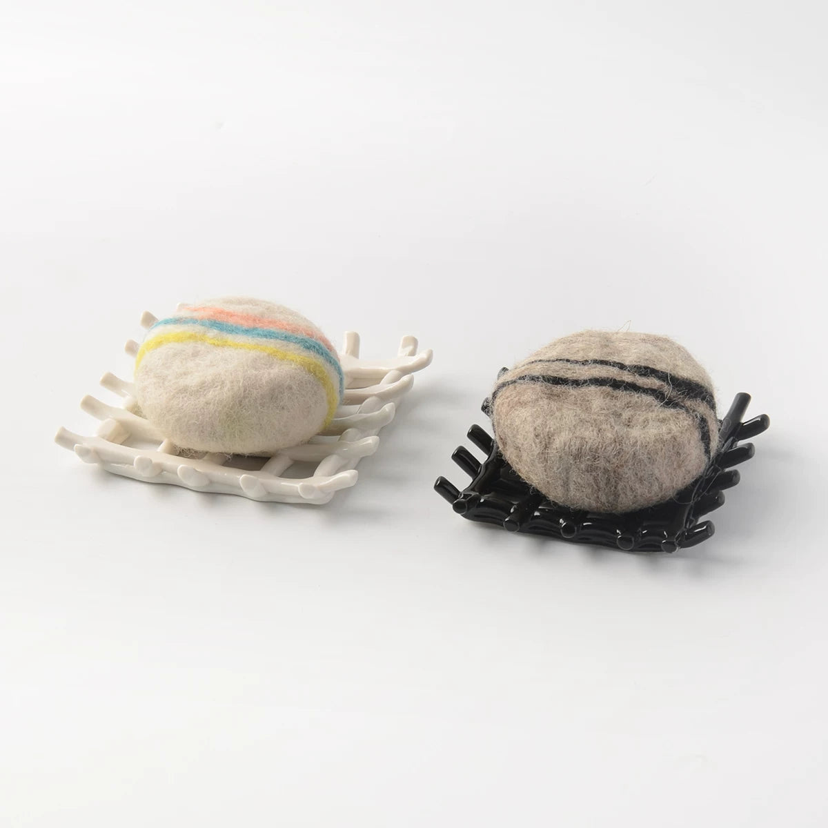 Minimalist Woven Lattice Ceramic Soap Dish | Breathable Self-Draining Tray