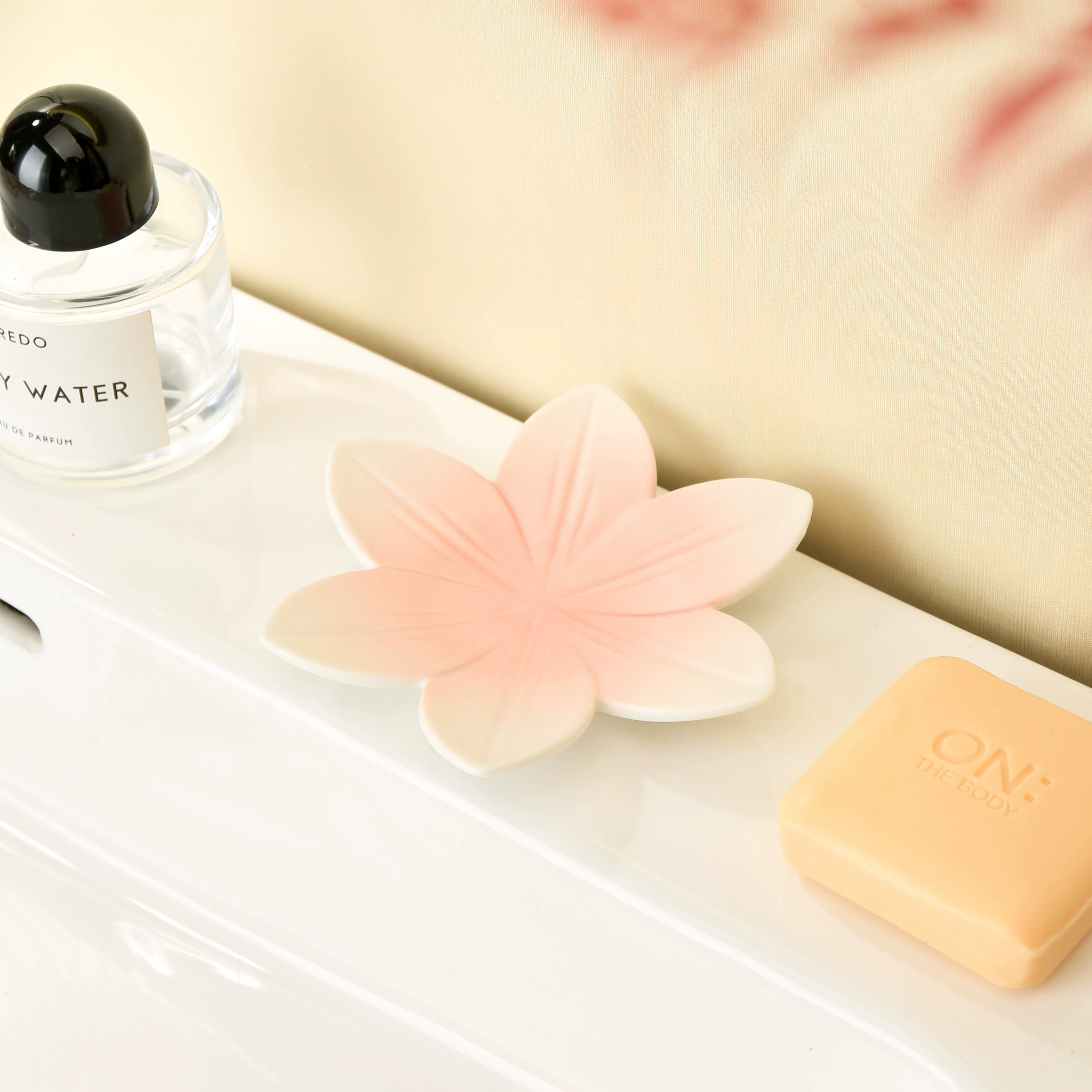 Porte-savon en céramique Sakura rosé | Plateau à bijoux fleur rose