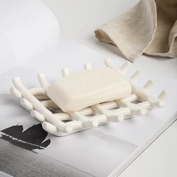 Organischer Ast Keramik Seifenschale | Skulpturales selbstablaufendes Tablett