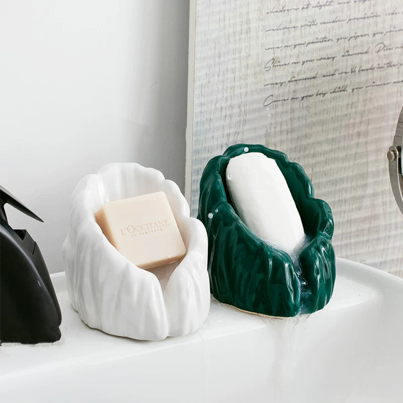 Porte-savon sculptural en céramique crag | Plateau drainant vertical par gravité