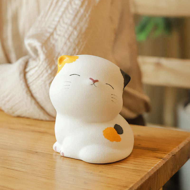 Handcrafted Calico Cat Figurine – A Sweet Touch of Warmth & Whimsy