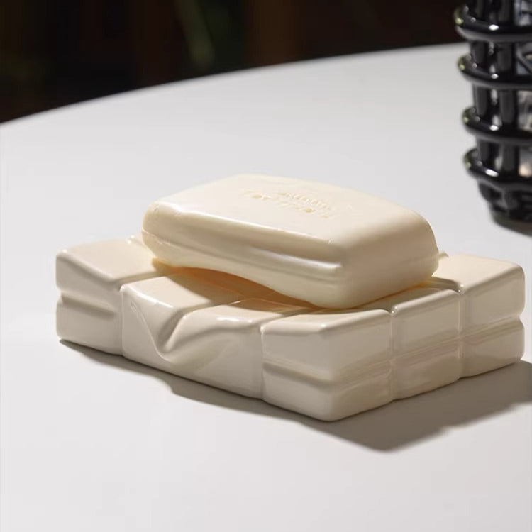 Skulpturale schmelzende Schokoladen-Keramik Seifenschale | Pop-Art Akzent