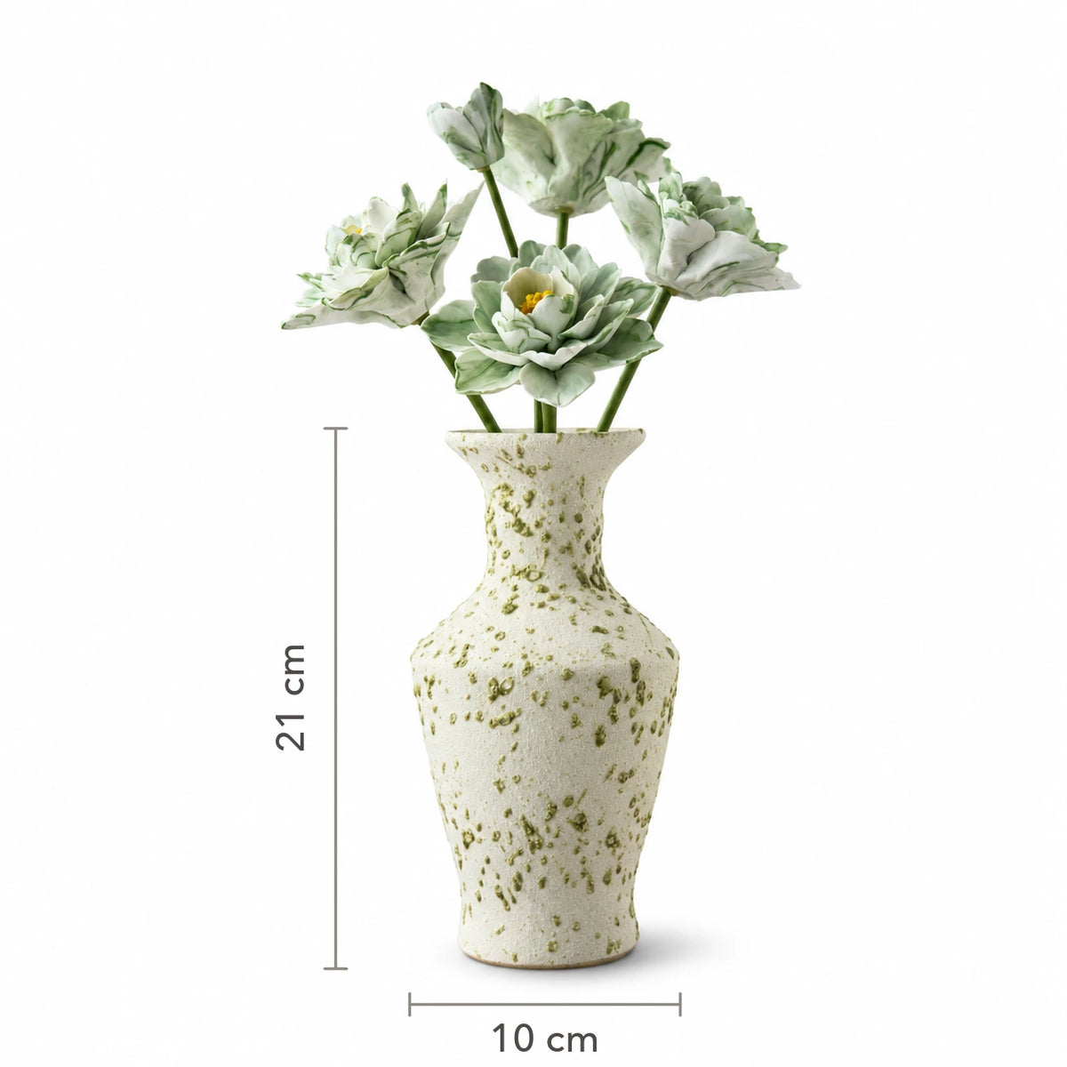 Vase size diagram: 10 cm wide and 21 cm high; flowers excluded from height measurement.