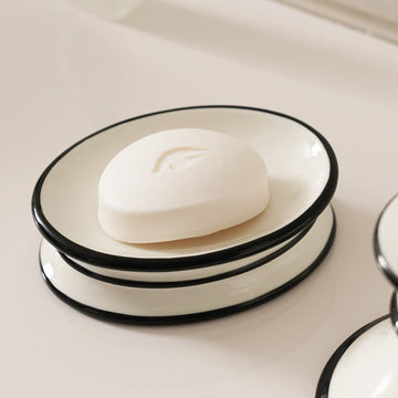 Französische Bistro ovale Keramik Seifenschale | Vintage weißes Tablett mit schwarzem Rand